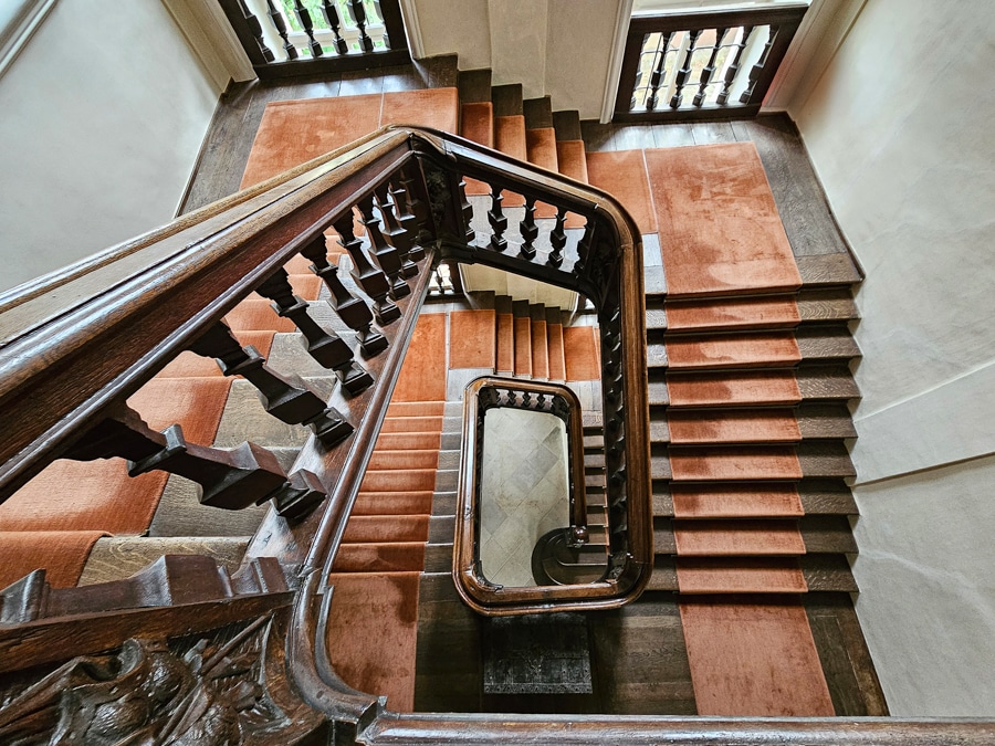 20240529 151456.jpg rudolf mester treppe schloss eschenau .jpg 2048