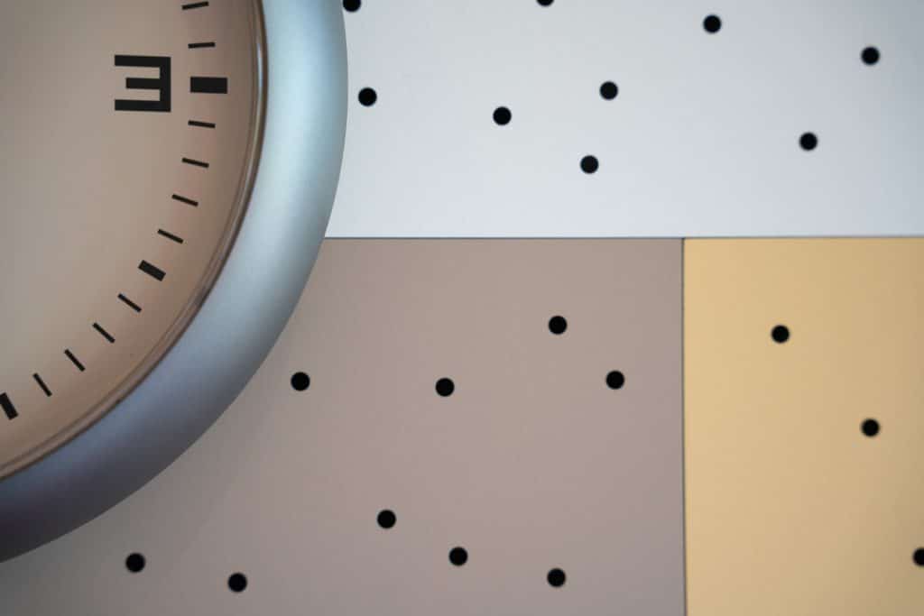 viertel uhr